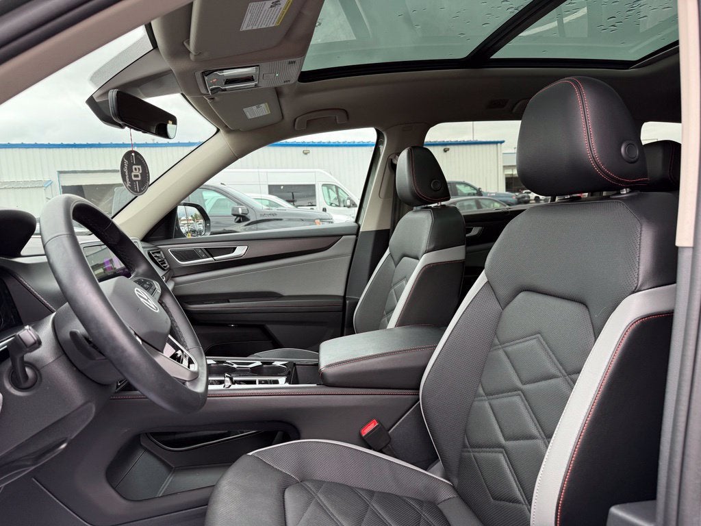 2024 Volkswagen Atlas 2.0T Peak Edition SE w/Technology