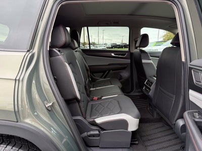 2024 Volkswagen Atlas 2.0T Peak Edition SE w/Technology