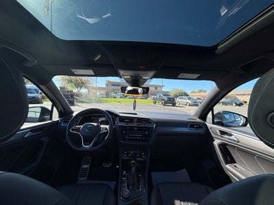 2023 Volkswagen Tiguan 2.0T SE R-Line Black