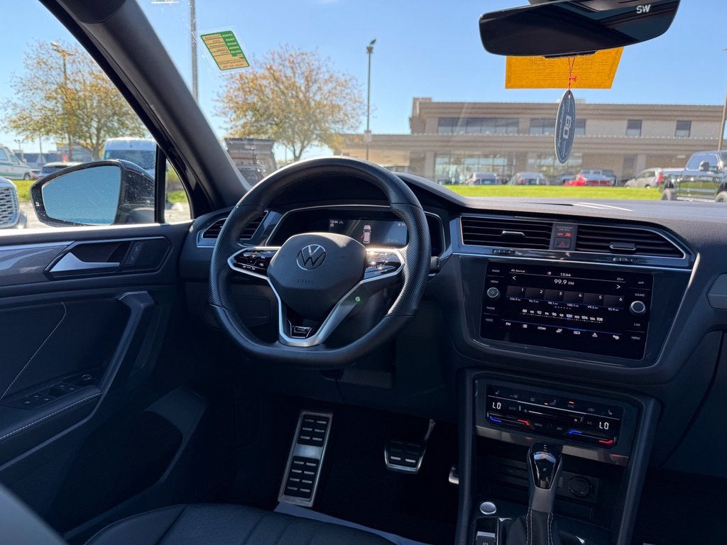 2023 Volkswagen Tiguan 2.0T SE R-Line Black
