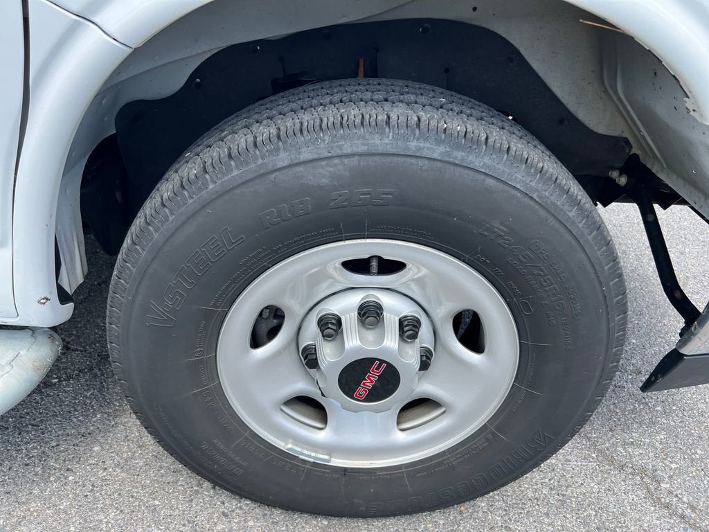 2025 GMC Savana Cargo Work Van