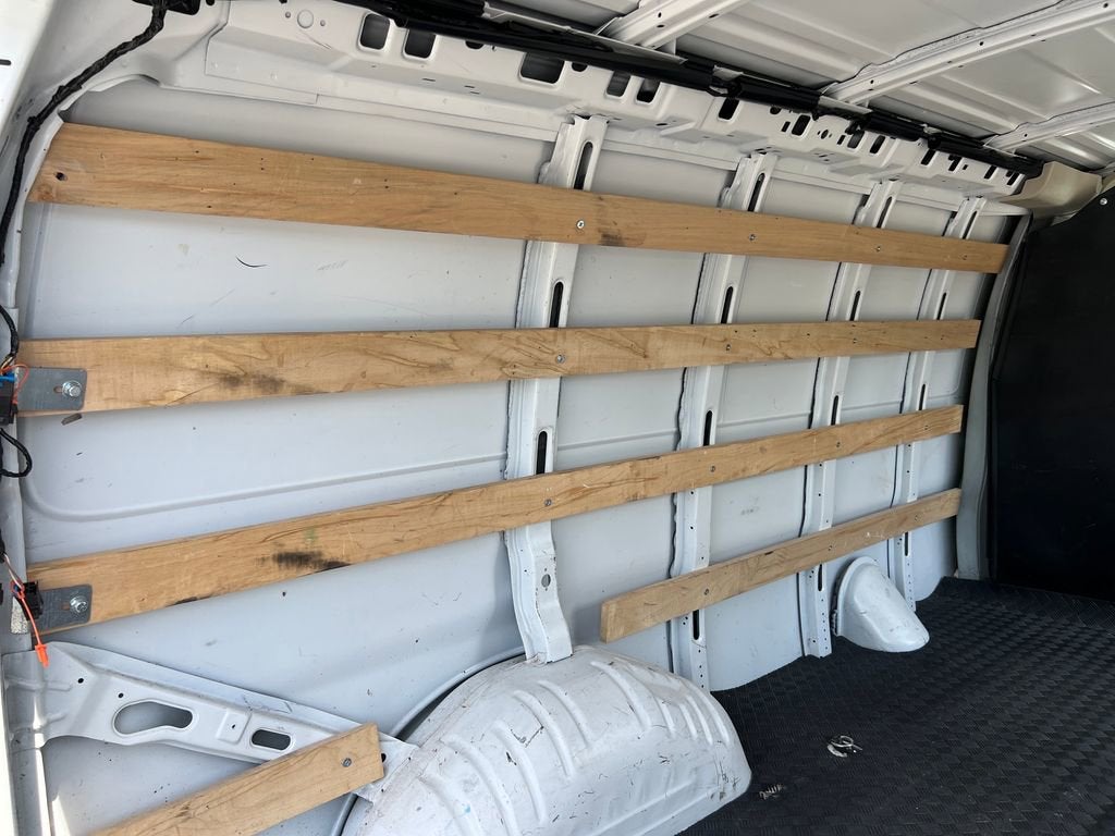 2024 GMC Savana Cargo 2500 Work Van