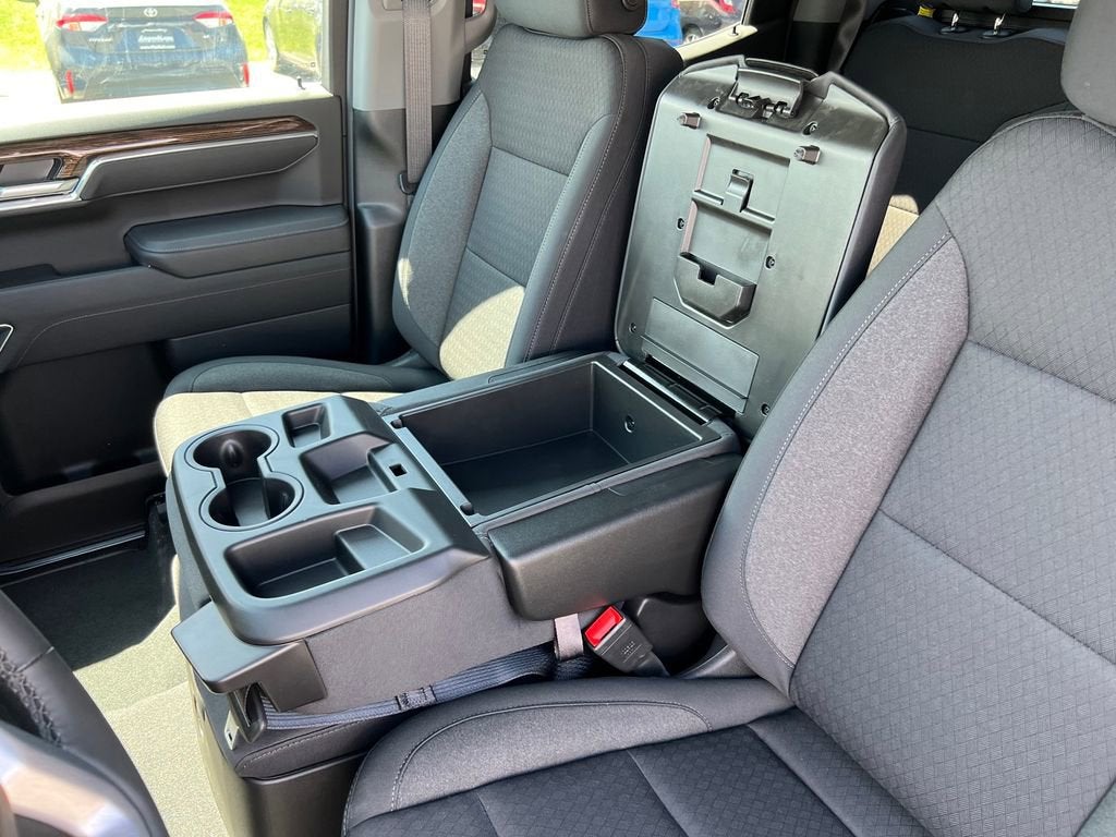 2025 GMC Sierra 1500 SLE