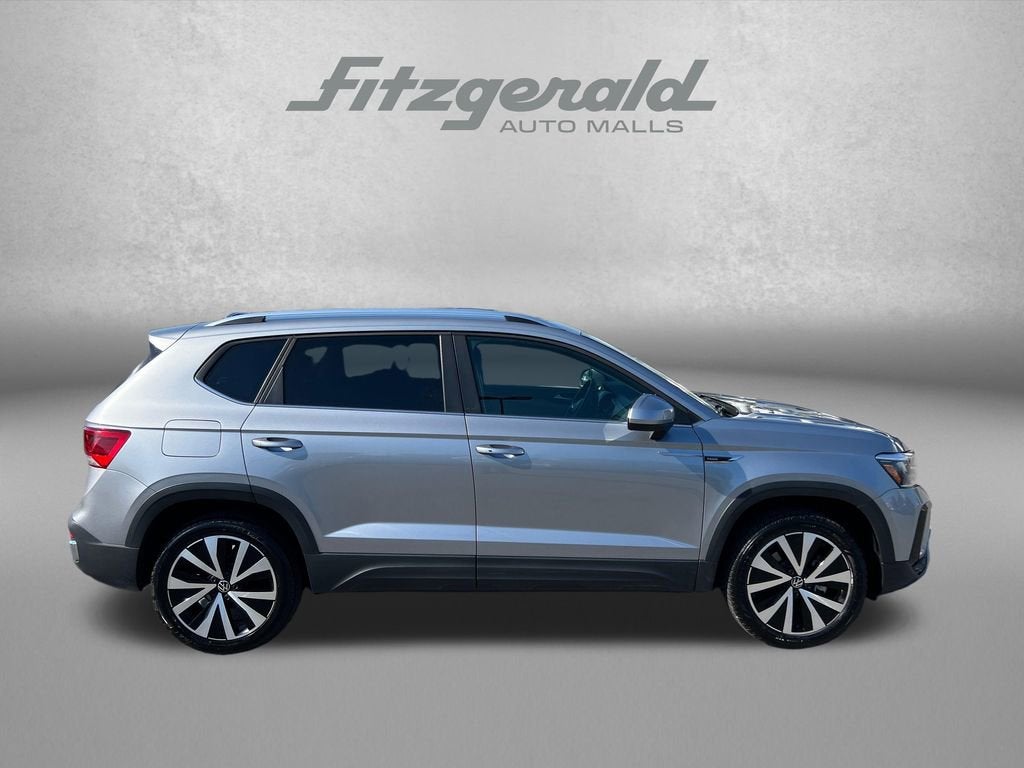 2024 Volkswagen Taos SE