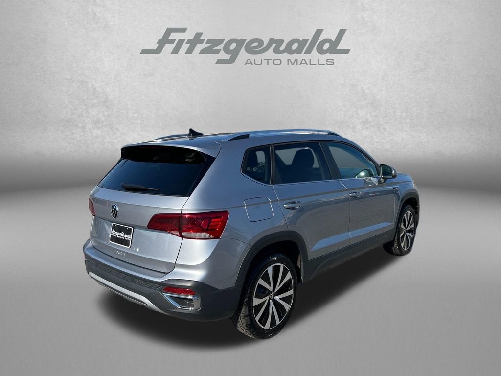 2024 Volkswagen Taos SE