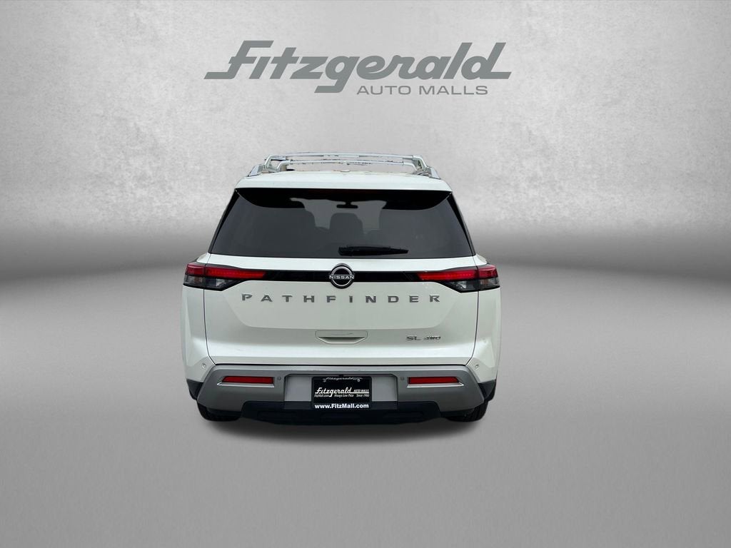 2023 Nissan Pathfinder SL
