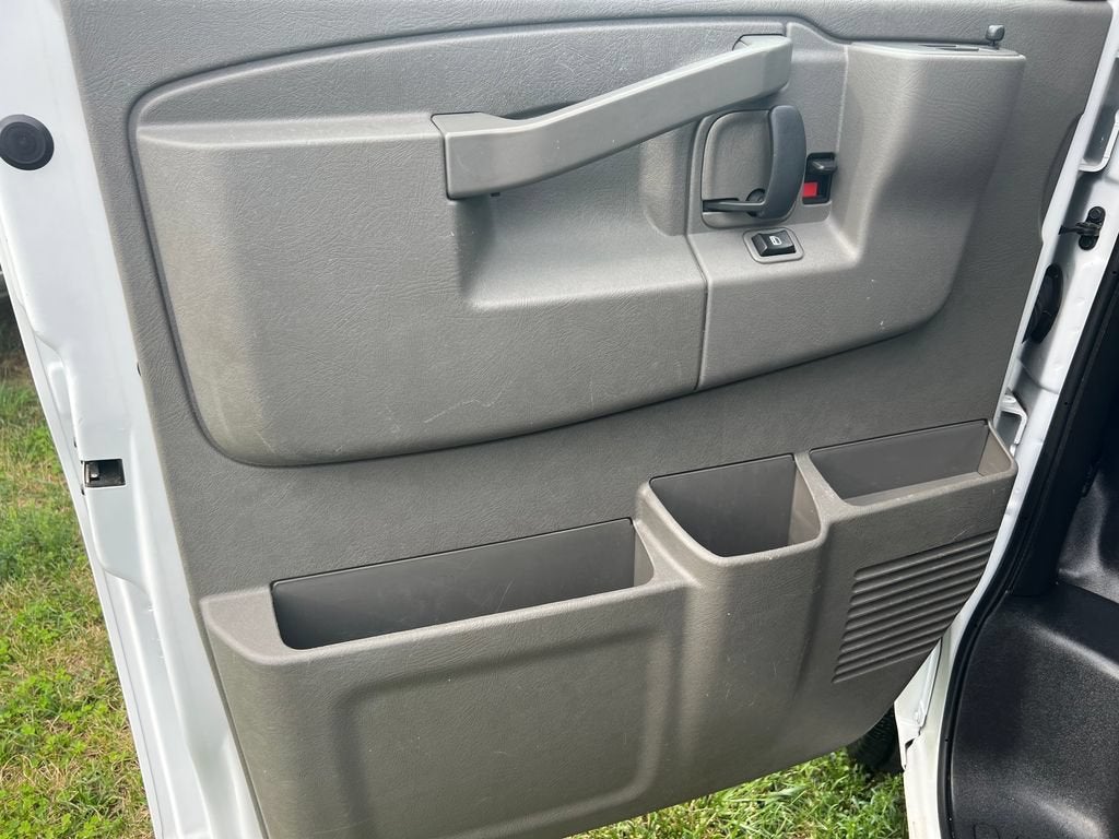2023 Chevrolet Express Cargo 2500 WT