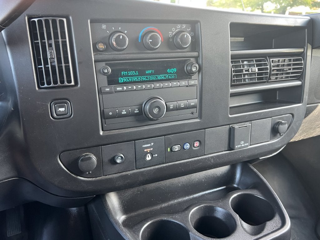 2023 Chevrolet Express Cargo 2500 1WT