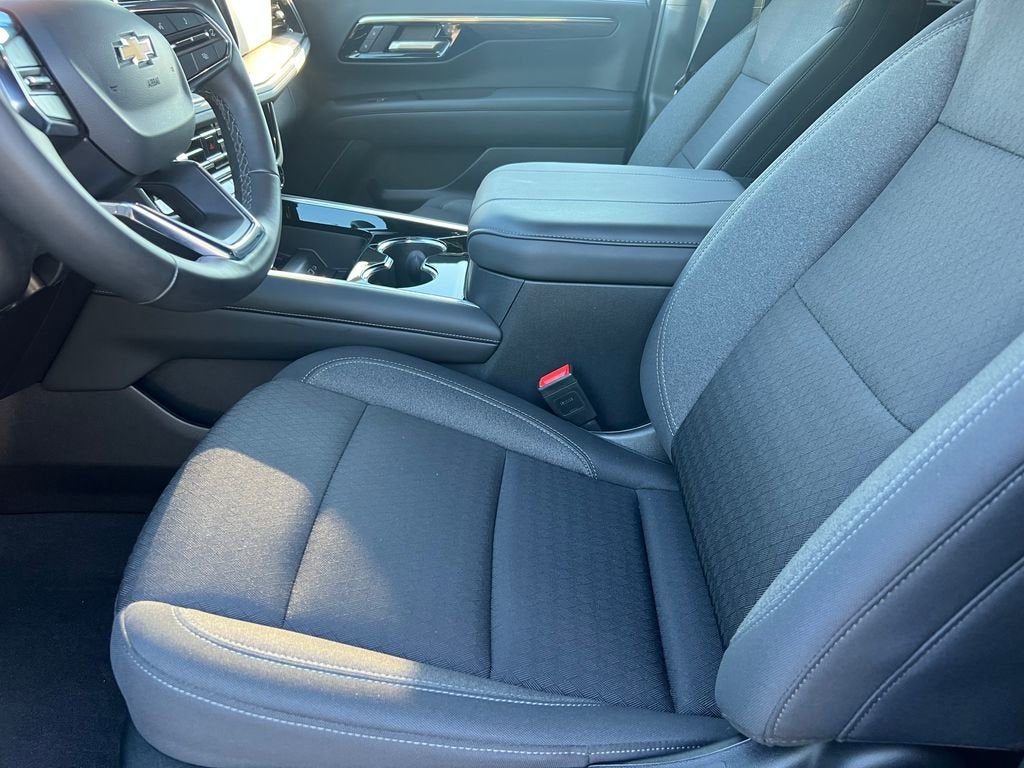2025 Chevrolet Tahoe LS