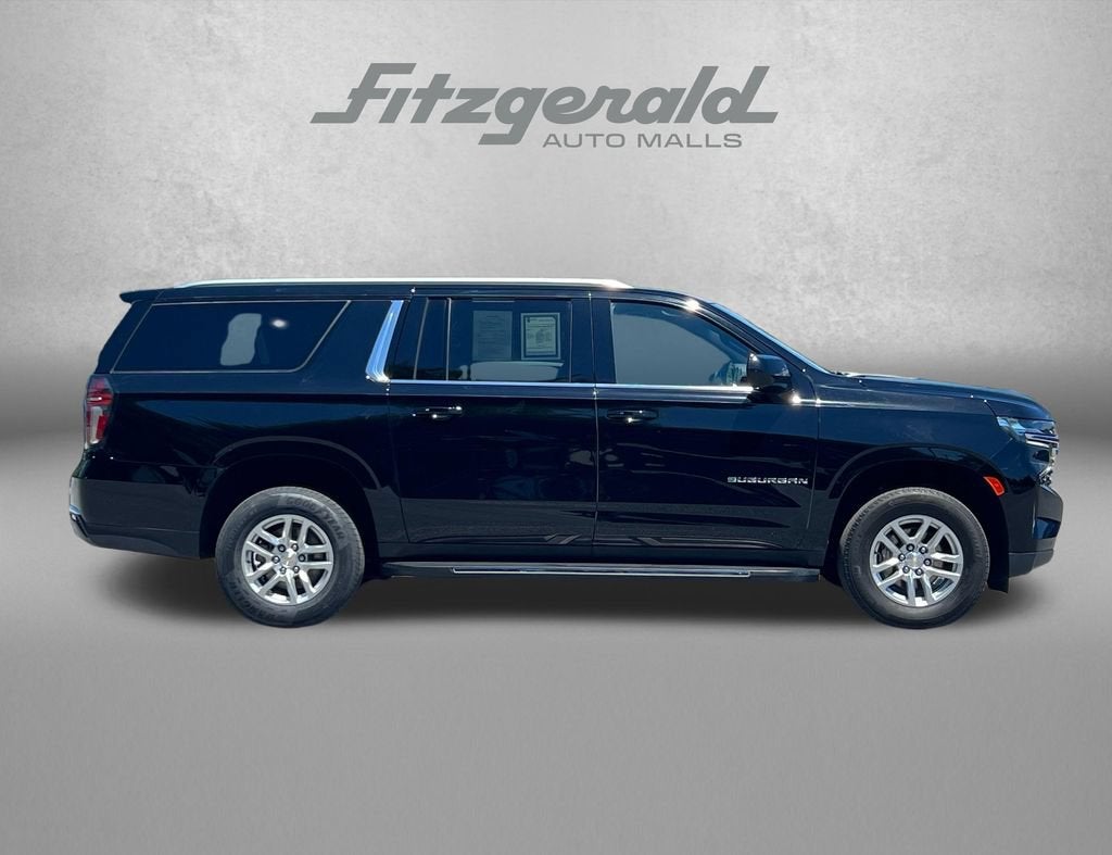 2024 Chevrolet Suburban LT