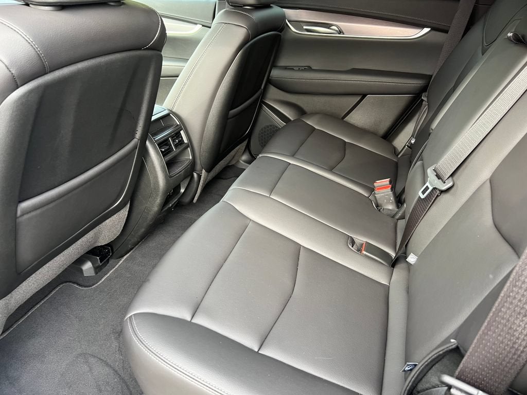2026 Cadillac XT5 Luxury