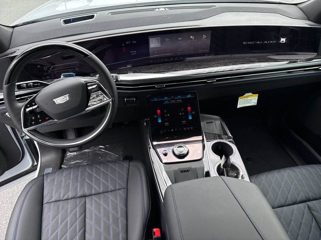 2026 Cadillac ESCALADE IQL Sport