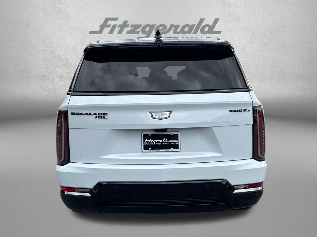 2026 Cadillac ESCALADE IQL Sport