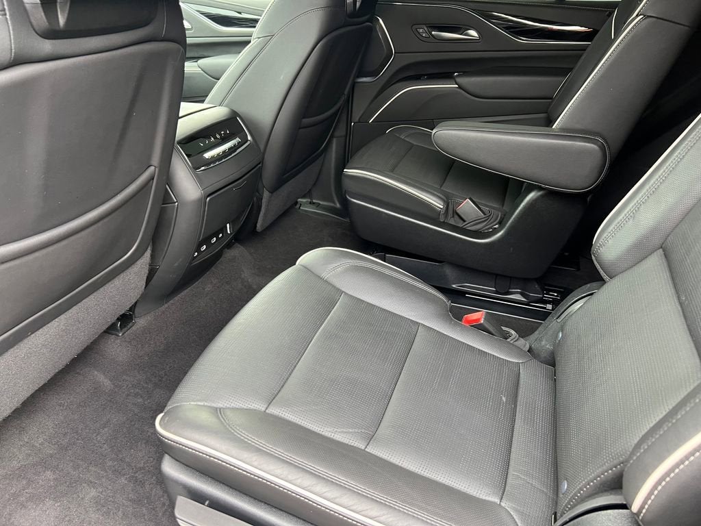 2024 Cadillac Escalade Sport