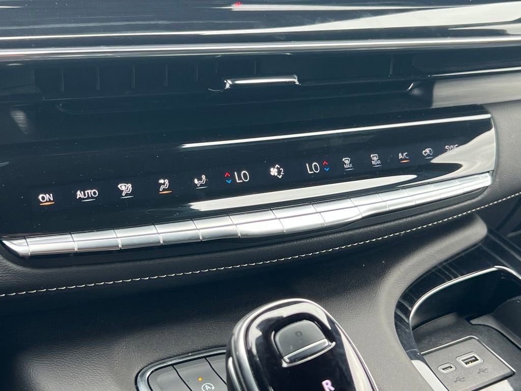 2024 Cadillac Escalade Sport