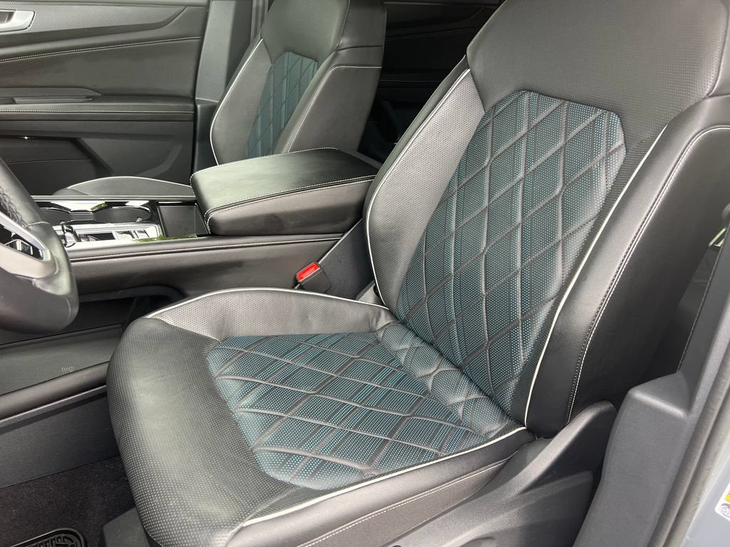 2024 Volkswagen Atlas Cross Sport 2.0T SEL Premium R-Line