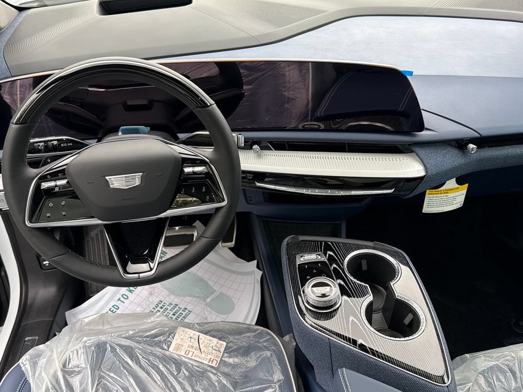 2026 Cadillac OPTIQ Premium Luxury