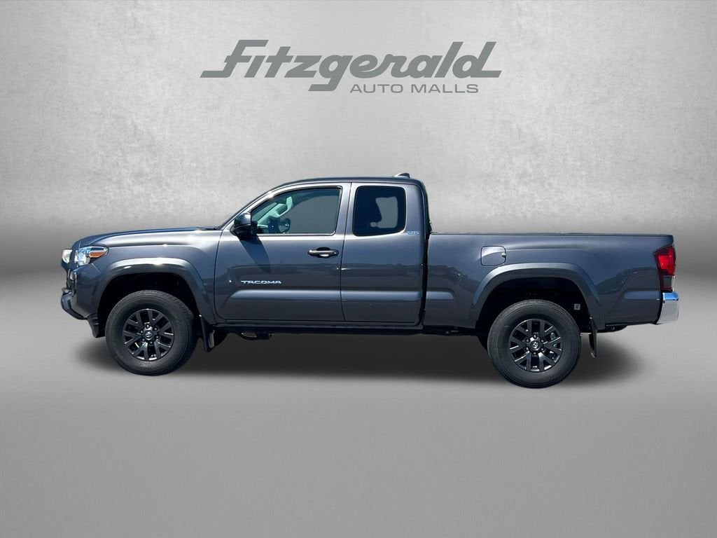 2022 Toyota Tacoma 4WD SR