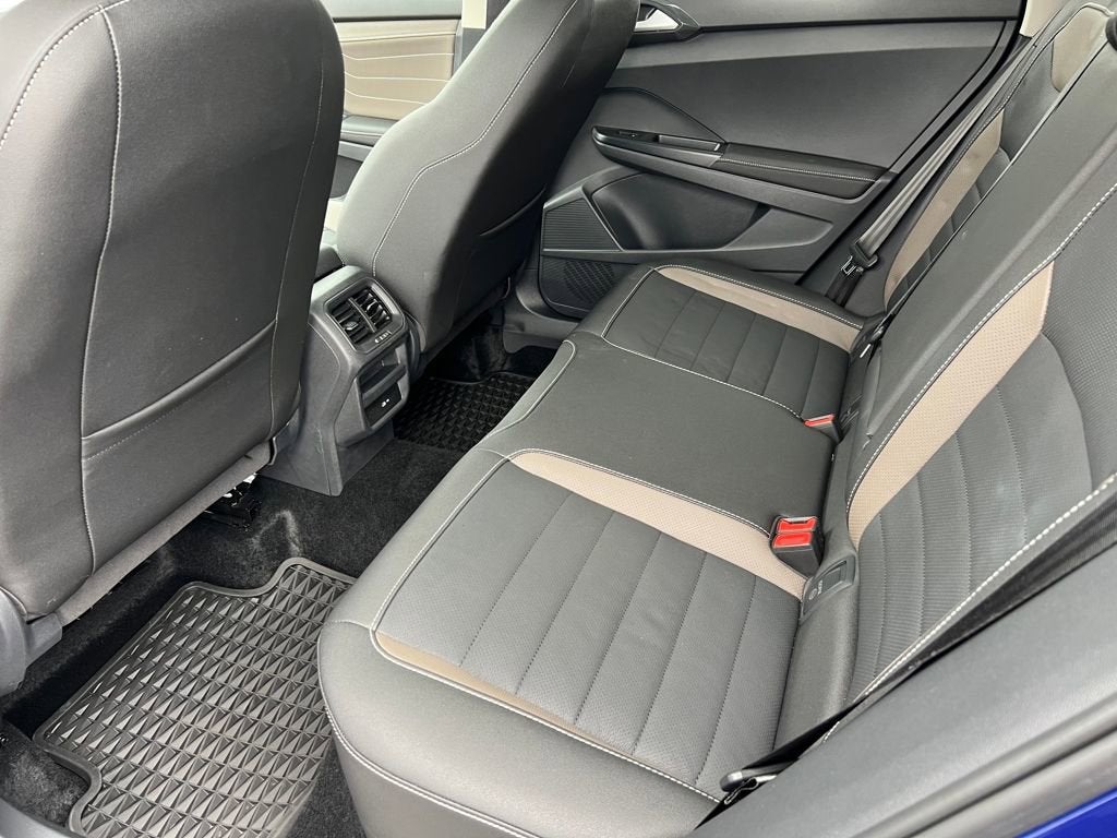 2024 Volkswagen Taos SEL