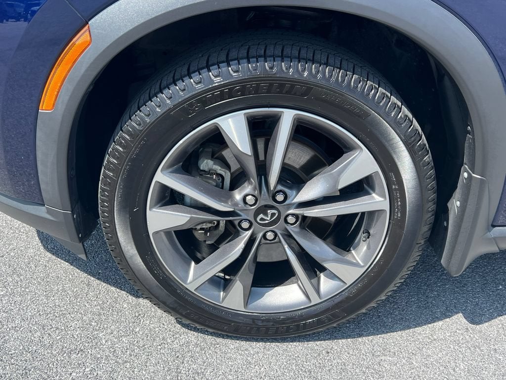 2022 INFINITI QX60 LUXE
