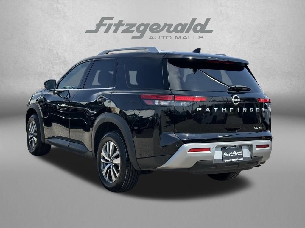 2025 Nissan Pathfinder SL