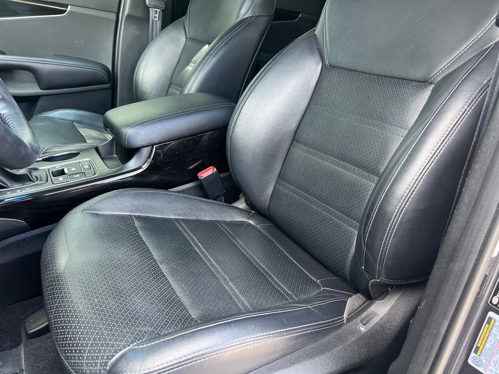 2019 Kia Sorento EX V6