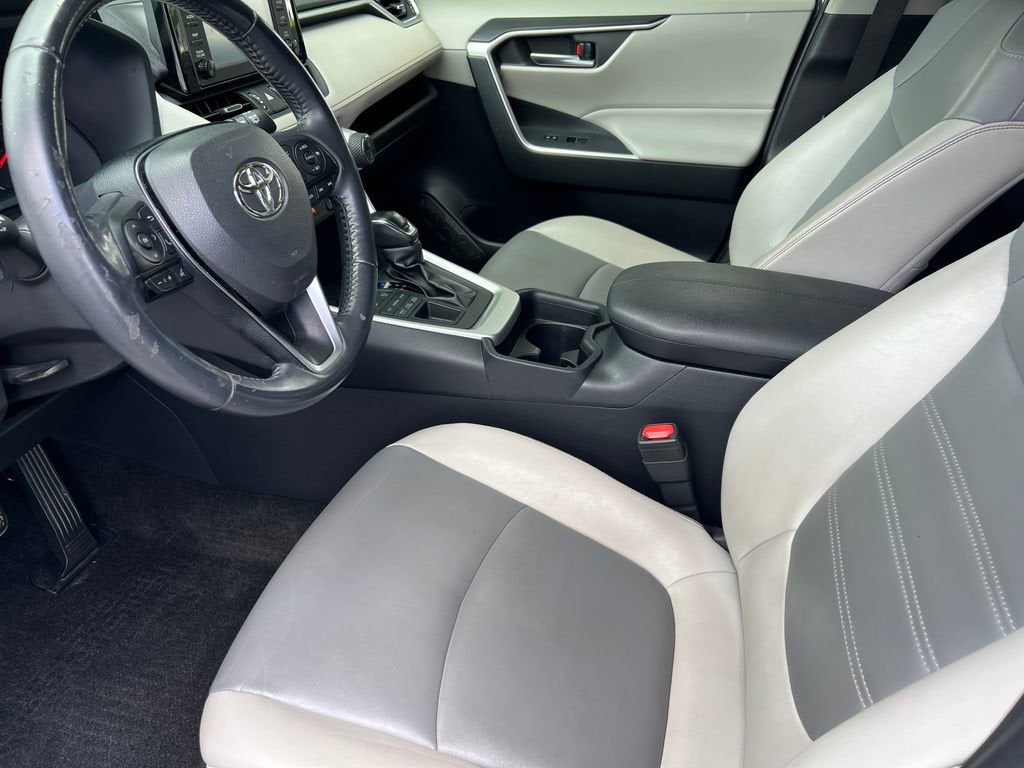 2019 Toyota RAV4 XLE Premium