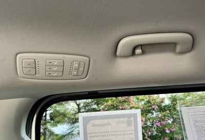 2023 Kia Carnival LX