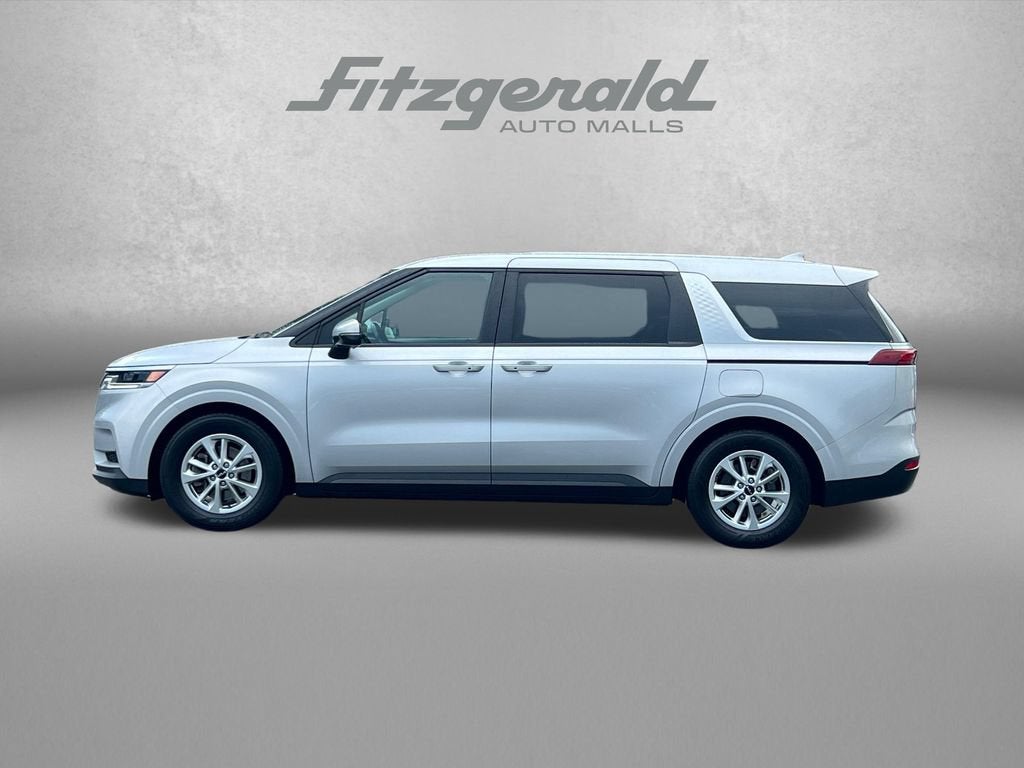 2023 Kia Carnival LX