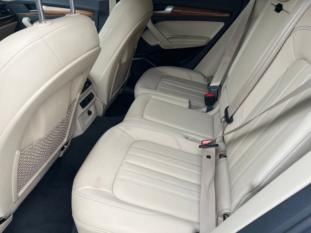 2022 Audi Q5 S line Premium Plus