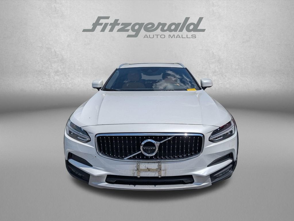 2017 Volvo V90 Cross Country Base