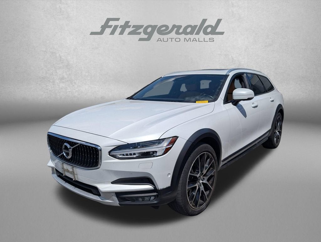2017 Volvo V90 Cross Country Base