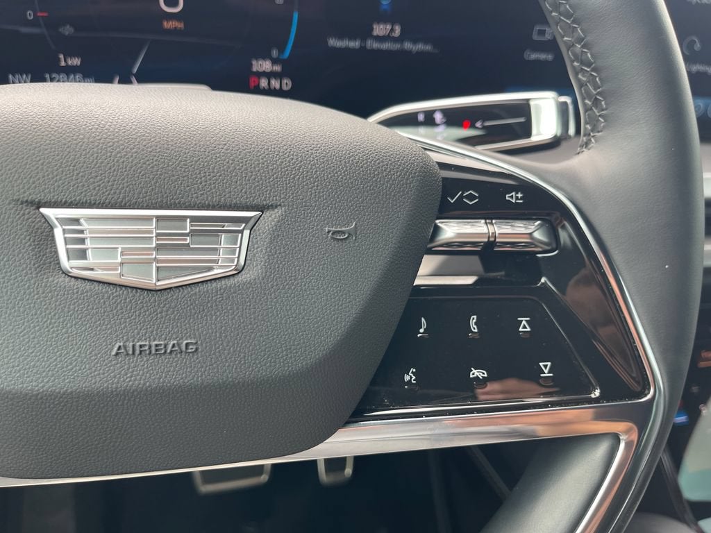 2026 Cadillac VISTIQ Luxury