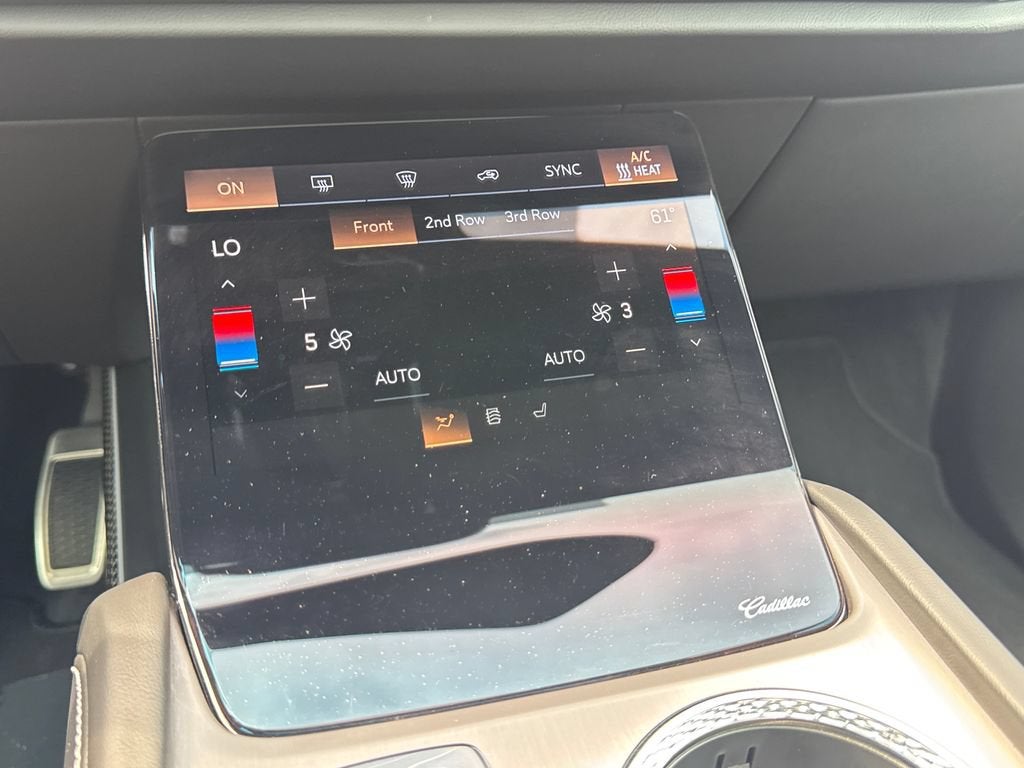 2026 Cadillac VISTIQ Luxury