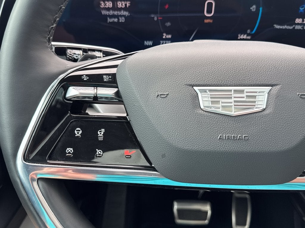 2026 Cadillac VISTIQ Luxury