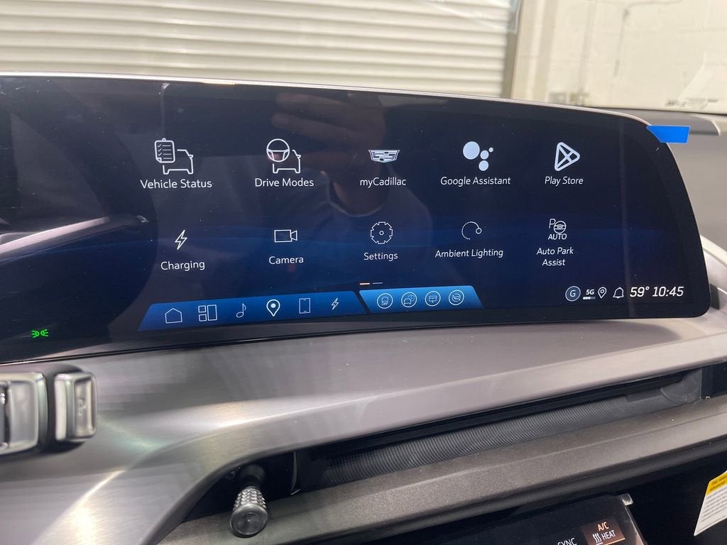 2026 Cadillac VISTIQ Sport