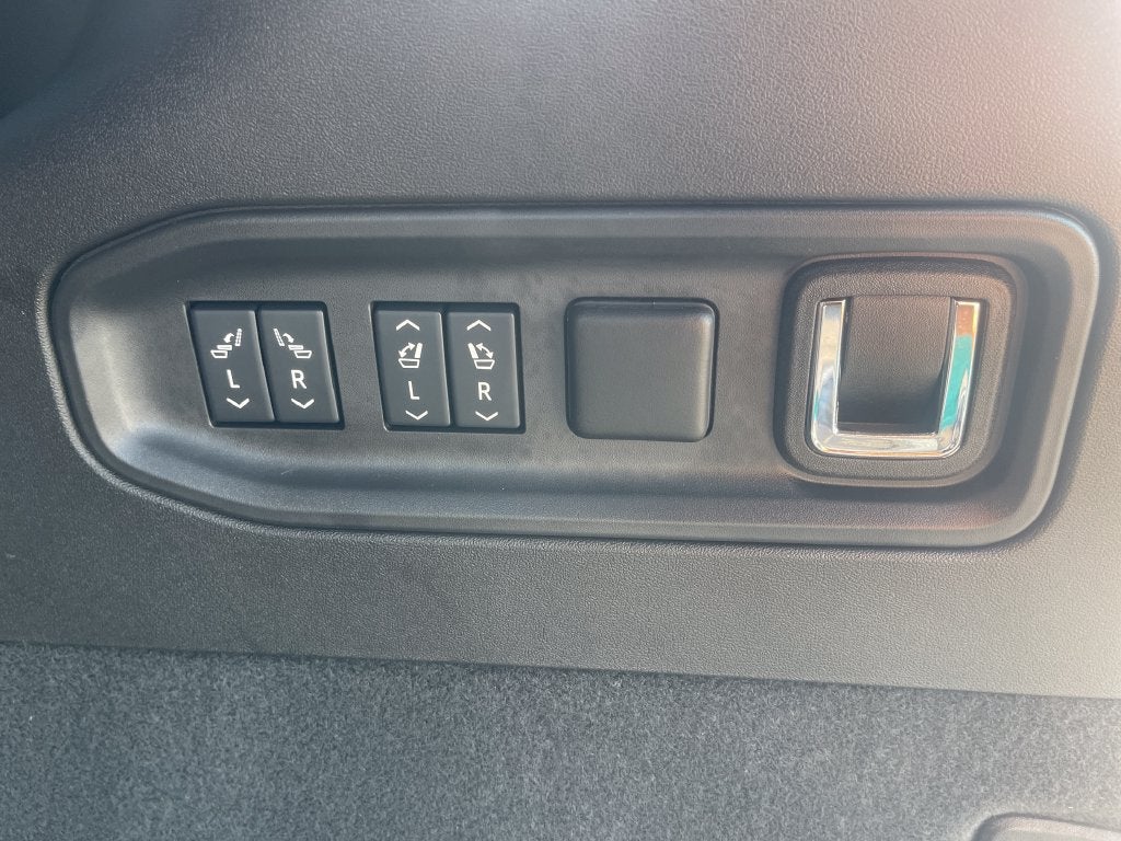 2026 Cadillac VISTIQ Platinum