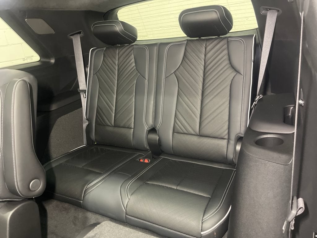 2027 Cadillac VISTIQ Platinum