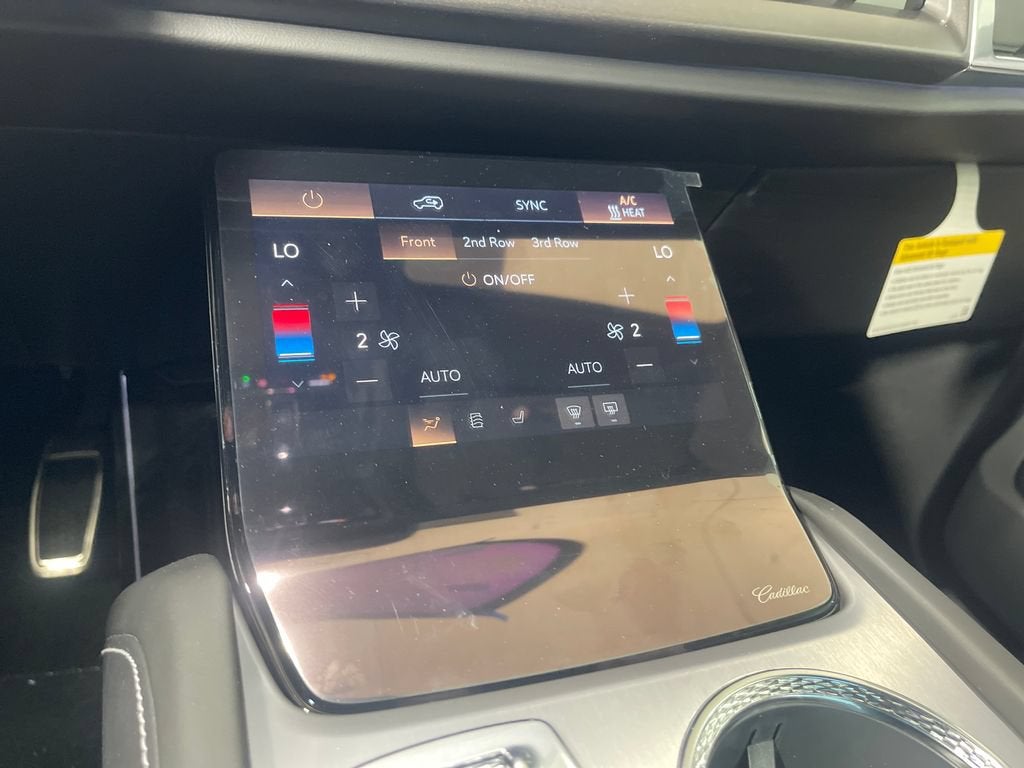 2027 Cadillac VISTIQ Platinum