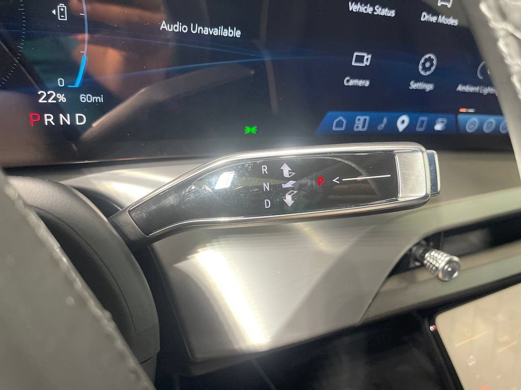 2027 Cadillac VISTIQ Platinum