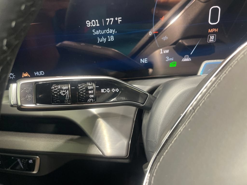 2027 Cadillac VISTIQ Platinum
