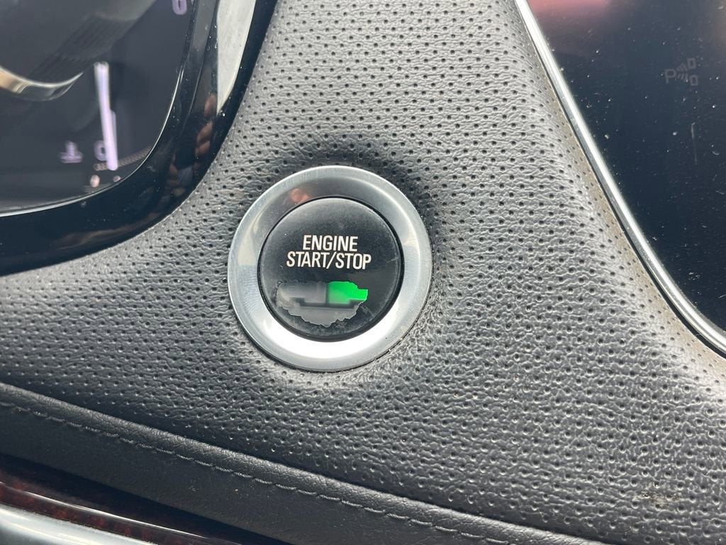 2017 Cadillac XT5 Luxury FWD