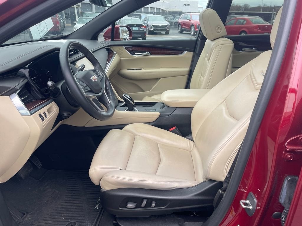 2017 Cadillac XT5 Luxury FWD