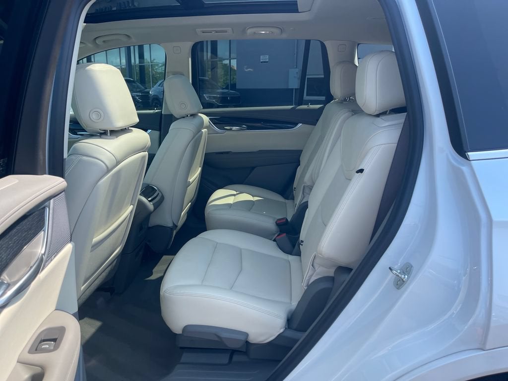 2025 Cadillac XT6 Premium Luxury