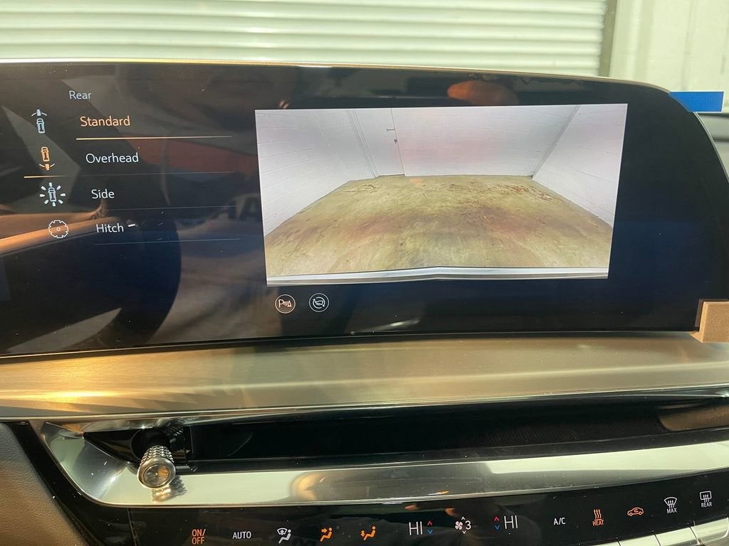 2025 Cadillac LYRIQ Luxury 1