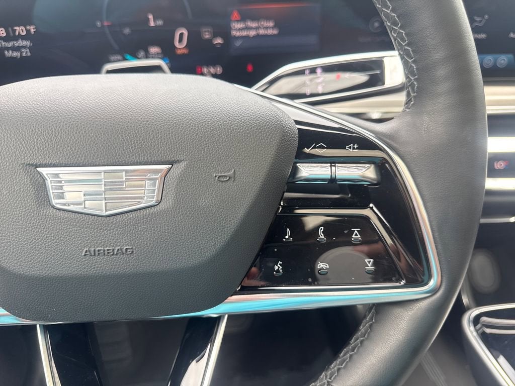 2024 Cadillac LYRIQ Luxury 2