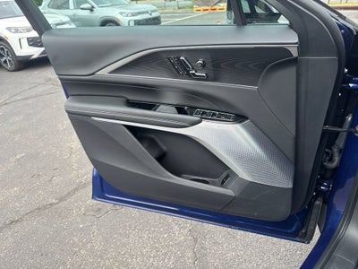 2024 Cadillac LYRIQ Luxury 2