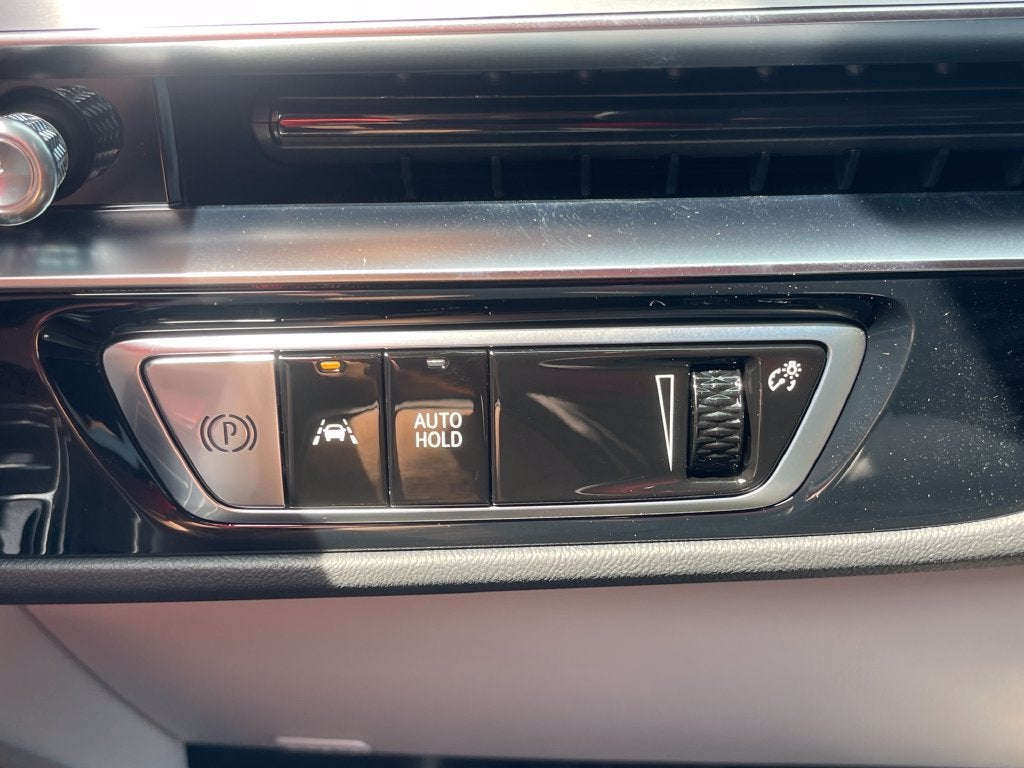 2027 Cadillac LYRIQ Premium Luxury