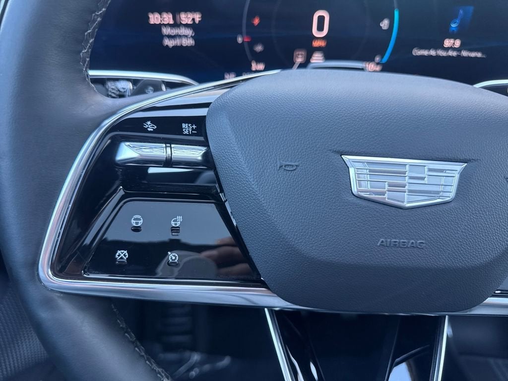 2024 Cadillac LYRIQ Luxury 3