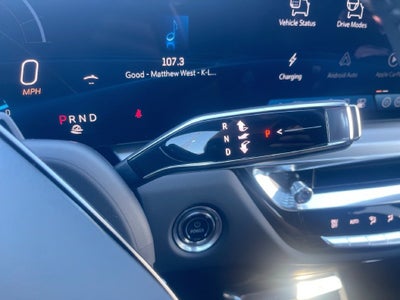 2025 Cadillac LYRIQ Luxury 3